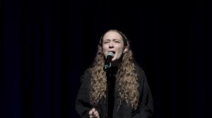 В. Маяковский «Хорошее отношение к лошадям» читает Вера Пронина