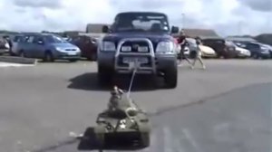 игрушечный танк