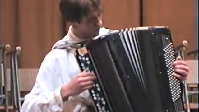 Прелюдия и фуга до минор И.С. Бах смотреть онлайн