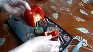 Семена для посадки из магазинного перца брать только у перца из четырех секторов - это девочка.