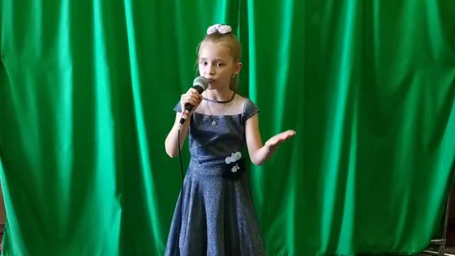 "Россия моя" Солоха Кристина, студия вокала "Ассоль-ки" Луганск смотреть онлайн