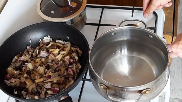 Вок с грибами #wokka #готовимдома #быстрыерецепты #вкусныерецепты #ужин #грибы #вкуснаяеда #лапша