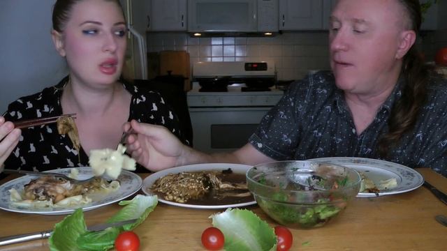 МУКБАНГ. КУРИНОЕ БЕДРО. ГРИБЫ ЭНОКИ. ХРУСТ. АСМР. MUKBANG. CHICKEN THIGHS. ENOKI. CRUNCHY. ASMR.