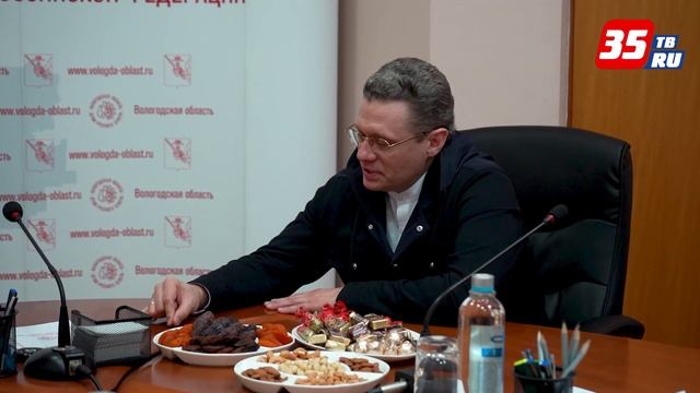 Георгий Филимонов обсудил со священником Федором Лукьяновым меры поддержки для молодых семей смотреть онлайн