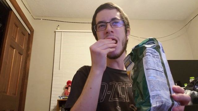 West Coast Truffle Fries Lays Review смотреть онлайн