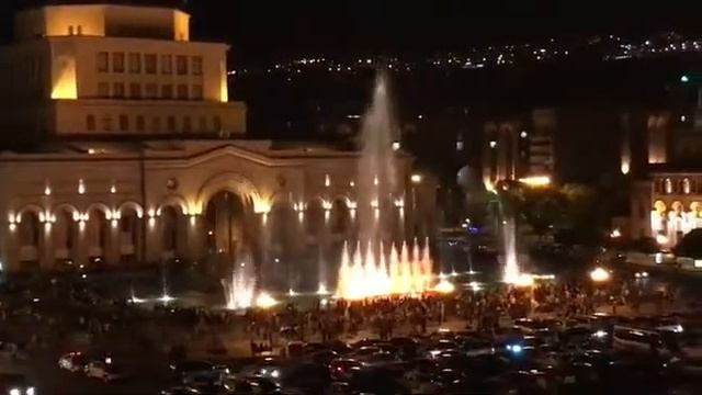 поющие фонтаны Еревана смотреть онлайн
