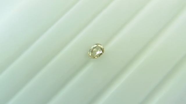 Natural Loose diamond,pear shape white milky color 0.32 ct смотреть онлайн