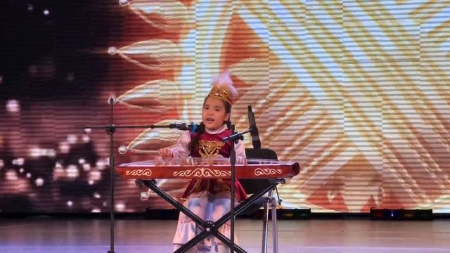 Садвакасова Жансая - «Бүлдірген» Қазақ халық әні. New stars 20.04.2024 смотреть онлайн