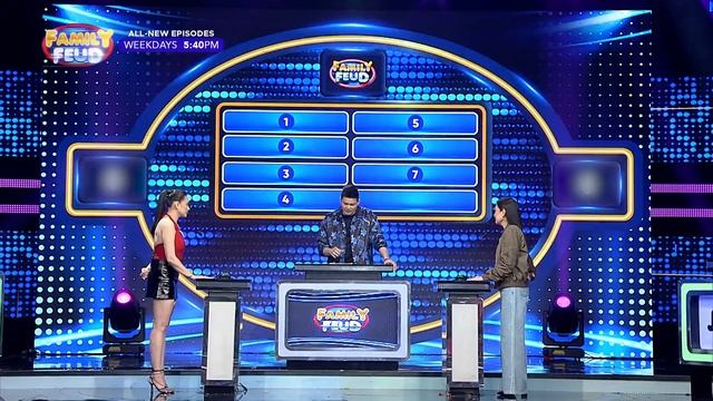 Family Feud: Team Sam vs Team Aurora смотреть онлайн