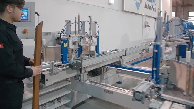 Автоматична четериглава лепачка с нулев шев Ozgenc OMRM 122 Automatic Four Corner Welding Machine смотреть онлайн