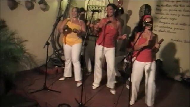 LAS PERLAS DEL SON, Patio Los Dos Abuelos. Santiago de Cuba смотреть онлайн