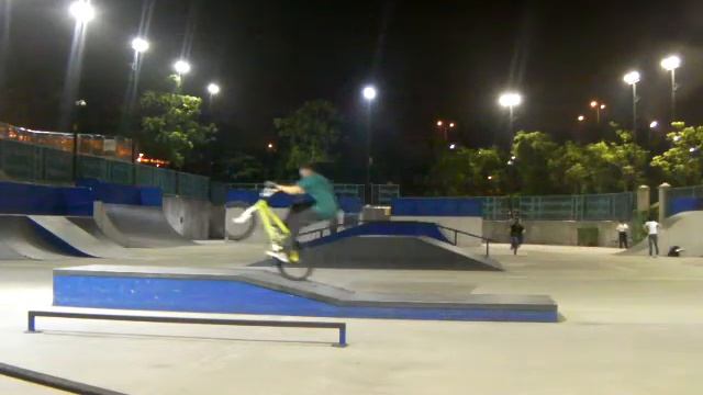 Bunnyhop To Manual (2) смотреть онлайн