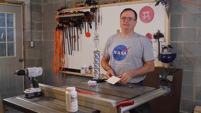 Shelf for Mirrorball Trophy with TARDIS смотреть онлайн