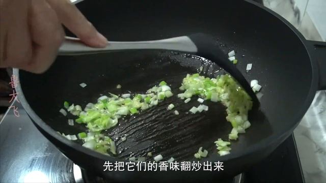 天冷了就给家人做这锅萝卜疙瘩汤，成本不足5元，连喝两碗才过瘾 смотреть онлайн