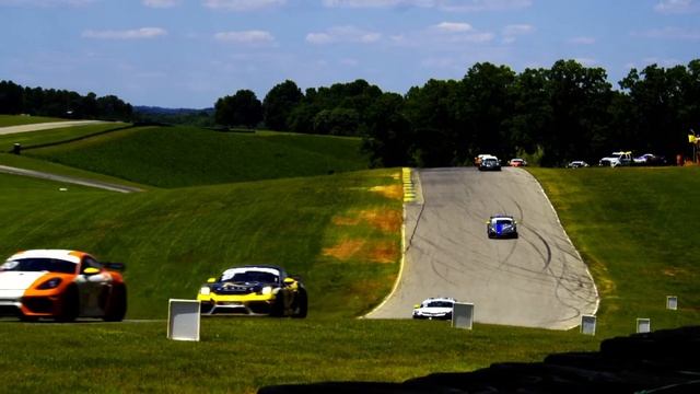 Virginia International Raceway Cayman Race 1 - Porsche Sprint Challenge North America смотреть онлайн