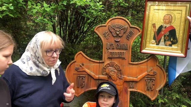 Икона «Севастопольская» в гостях дома у Марины Валерьевны Ганичевой и на могиле Валерия Николаевича смотреть онлайн