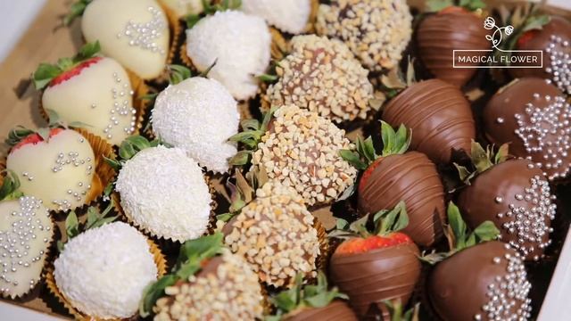 Коробка клубники в шоколаде 25 шт