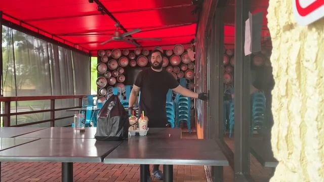 Curbside Pickup at Brgr Stop in Coconut Creek, FL смотреть онлайн