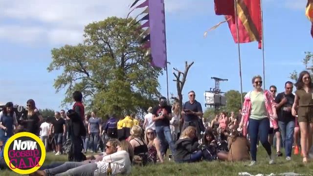 Radio 1's Big Weekend with Tanya Burr, Jim Chapman, Scott Mills and 5SOS смотреть онлайн