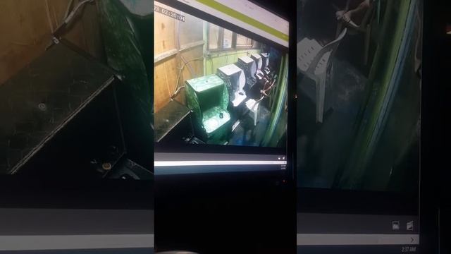 CCTV CAM 8:23 I went pee CCTV смотреть онлайн