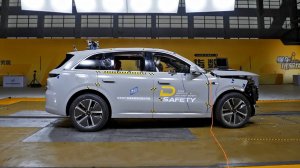Краш-тест нового Li Auto L6 (LiXiang L6) от DCAR IOCS на CarMaps.Ru