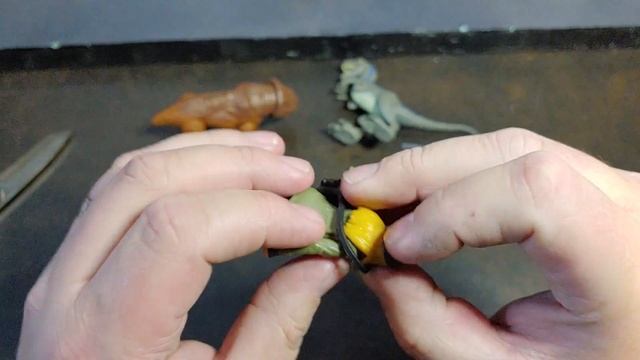 Jurassic World Dominion Maisie & Velociraptor Beta, Lystrosaurus смотреть онлайн