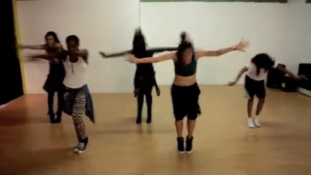 Anaconda Nicki Minaj смотреть онлайн