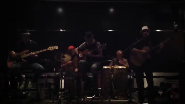 Champi y los Monguis ; Marley смотреть онлайн