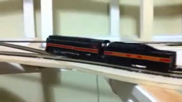 Dr. B's N scale 4-8-4 and oil tankers смотреть онлайн