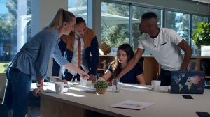 The Pivot Factor in Cross Cultural Management | How to Effectively Manage People Across Cultures