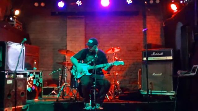 ARTEMY VOLYNSKY — Ужас / Horror (Live at the Ionoteka club 06.07.2022) смотреть онлайн