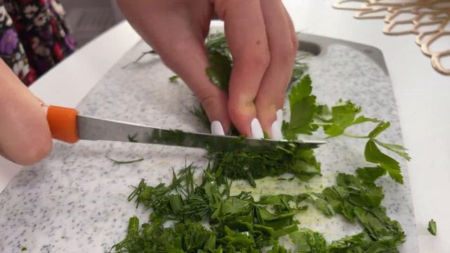 Топ салат с Баклажанами и Помидорами - гости спорили кому достанется добавка смотреть онлайн