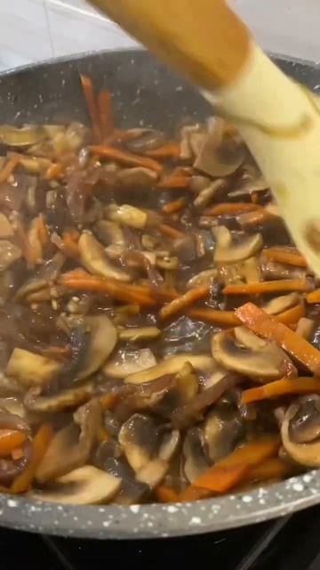 ФУНЧОЗА С ГРИБАМИ🔥 подробный рецепт в комментариях 👇🏼 смотреть онлайн