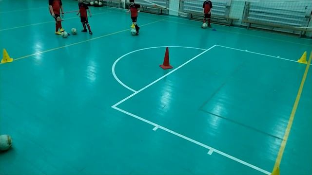 Разворот подошвой и с переступом смотреть онлайн