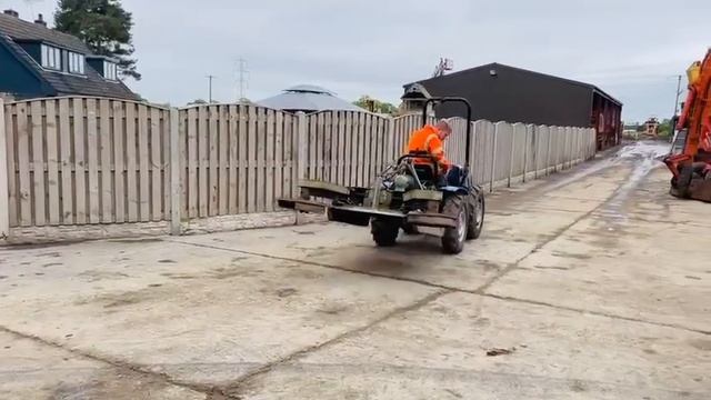 BCS VICTOR 400 4WD *REVERSE DUAL DRIVE* COMPACT TRACTOR C/W TOPPER смотреть онлайн