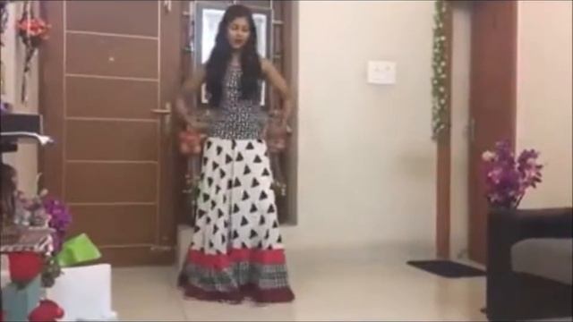 Royal Girl Dance In Her Bedroom || Hottest Dance Ever смотреть онлайн