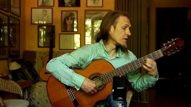 Среди вороха палой листвы