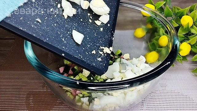 Обалденный БЮДЖЕТНЫЙ САЛАТ на НОВЫЙ ГОД 2024! Всего 5 ингредиента, ОЧЕНЬ ВКУСНО и ПРОСТО! смотреть онлайн