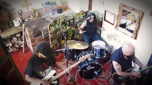 COYOTE SOLO - VULGARXITO смотреть онлайн