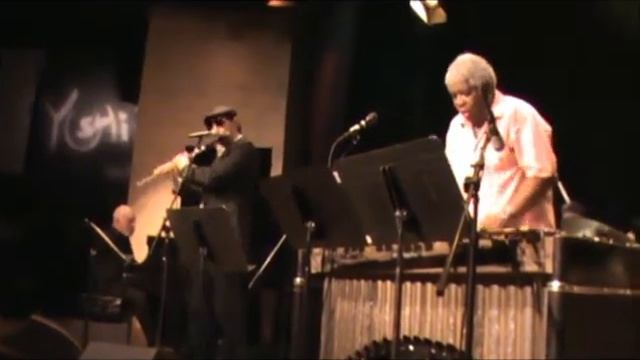 Nestor Torres Yoshi's Oakland-Somewhere Over the Rainbow смотреть онлайн