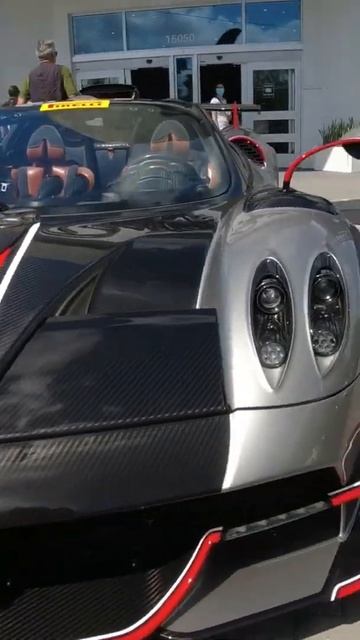 Horacio Pagani’s car Part ft. Niki Minaj Anaconda смотреть онлайн