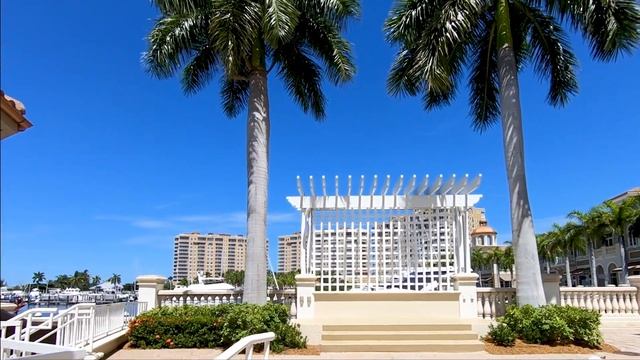 Cape Coral Florida homes for sale located on Tarpon Point Marina смотреть онлайн