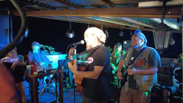 Kristof Fruto au Bateau Pirate La line i ékler mon pensé смотреть онлайн