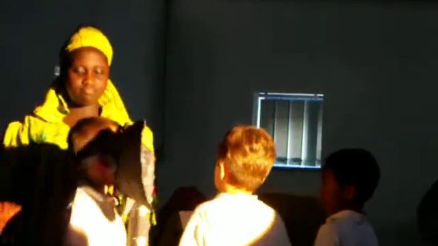 Olivia - Elephant show 9 смотреть онлайн