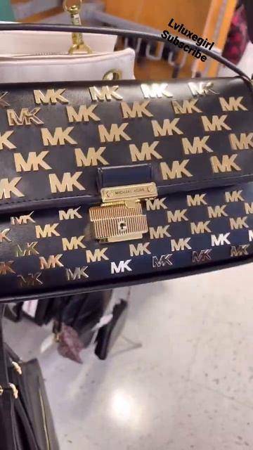 Perks of the Michael Kors Bradshaw Convertible Crossbody Bag Revealed! #michaelkors #michaelkorsbag смотреть онлайн