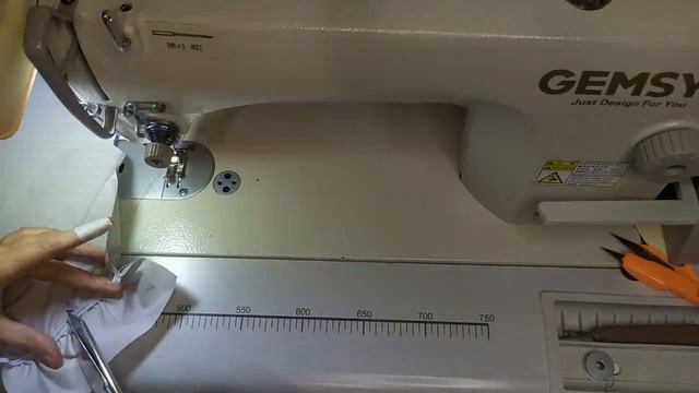 Шьём супер теплые варежки для ребенка !         We Sew Super Warm Mittens For A Child!