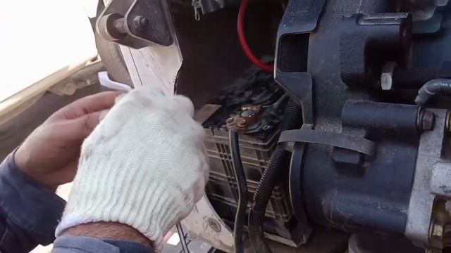 Bobcat S130 don't start how to troubleshoot....replaced starter and solinoid switch....keep watchin смотреть онлайн