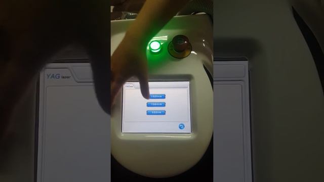 Máy xóa xăm lazer HONKON смотреть онлайн