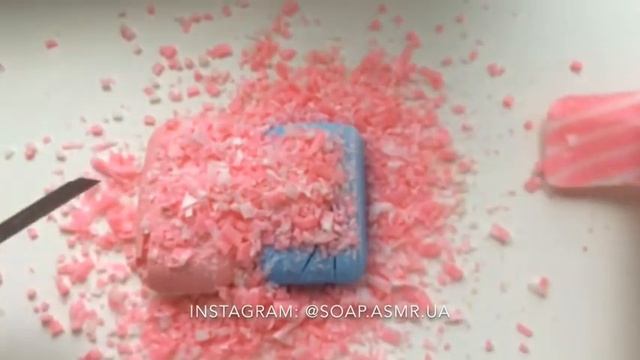 АСМР (залипательная резка подсушенного мыла) relaxing videos with soap (satisfying ) ASMR dry soap смотреть онлайн