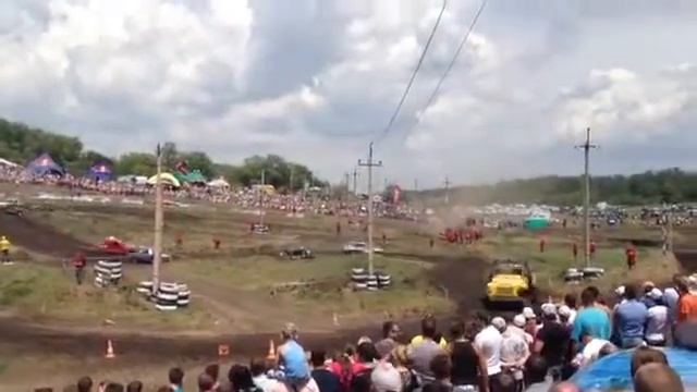 Бизон Трек Шоу 2013  Гонки на выживание 3 заезд